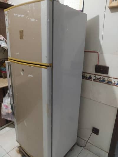 Dawlance Fridge for sale urgent