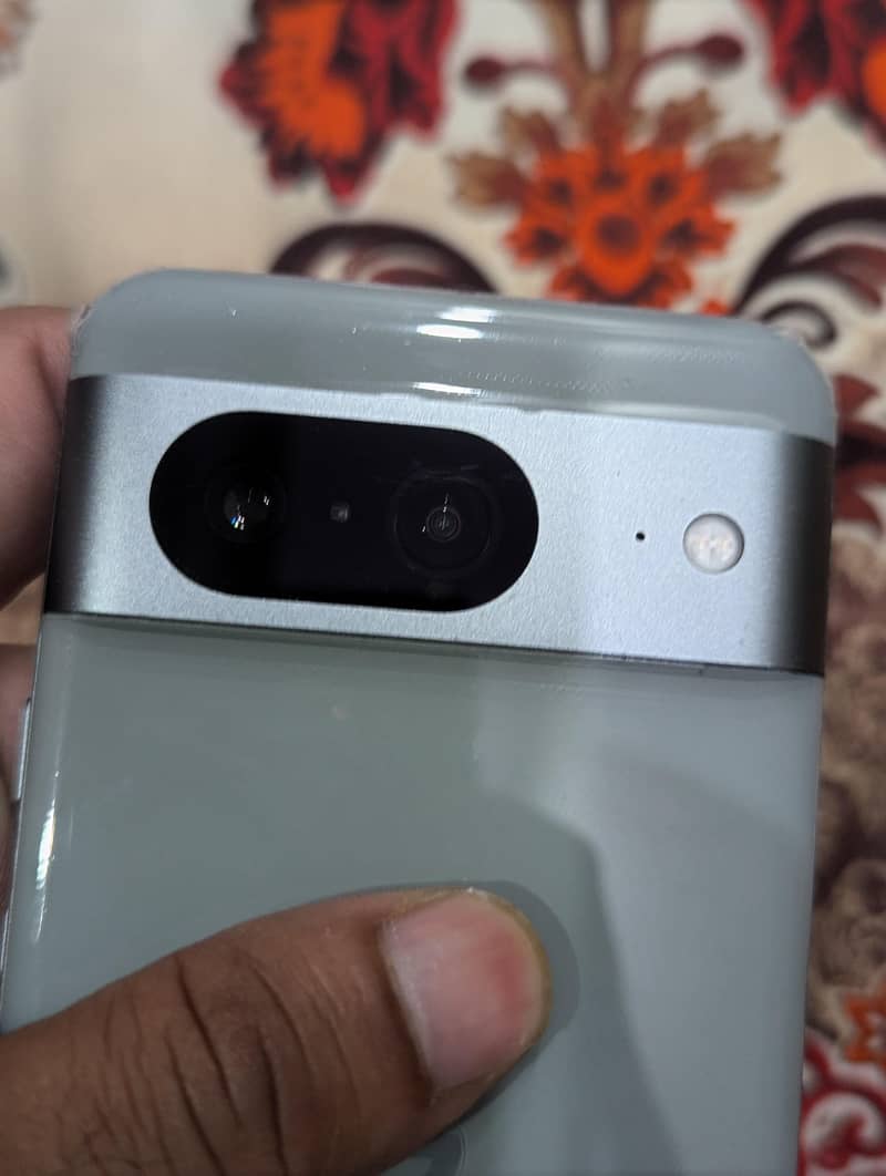 Google pixel 8 1