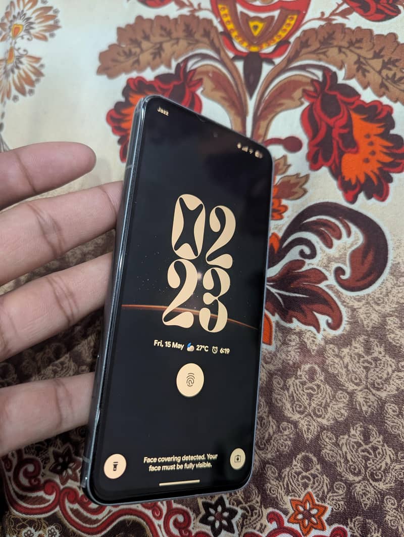 Google pixel 8 4