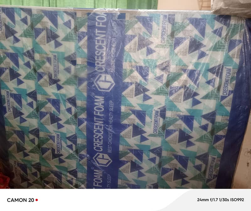 CRESCENT  FOAM. 3