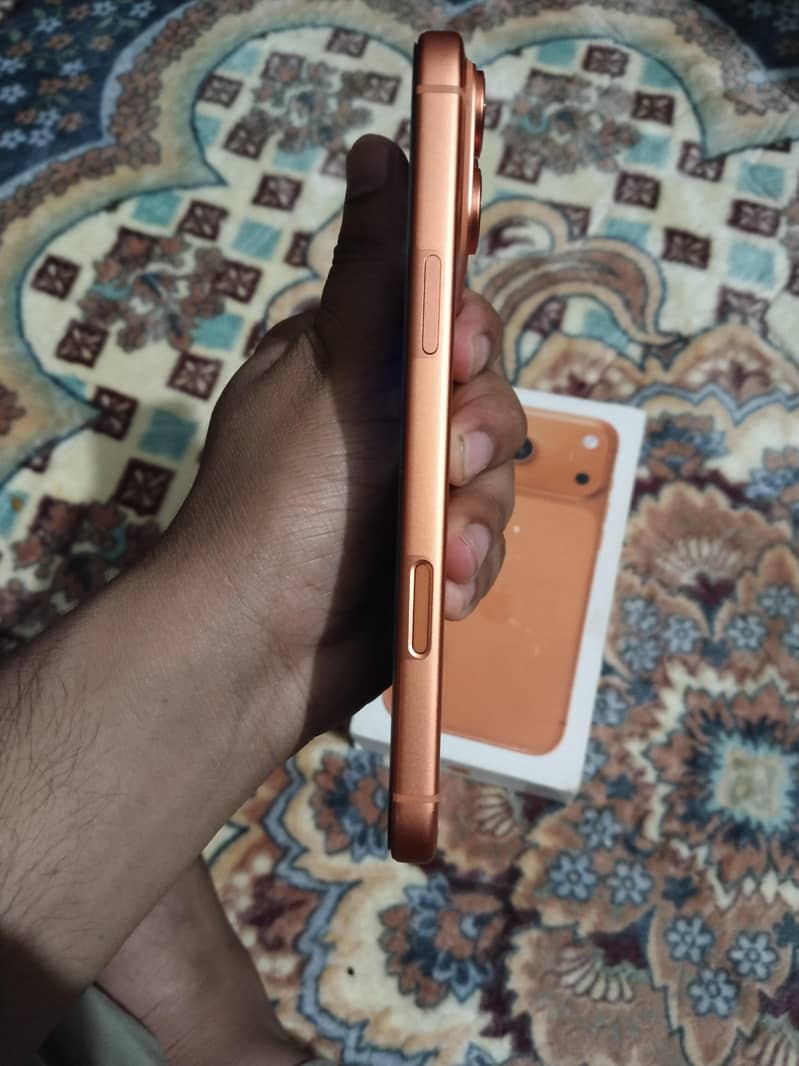 Iphone 17 pro Max 4