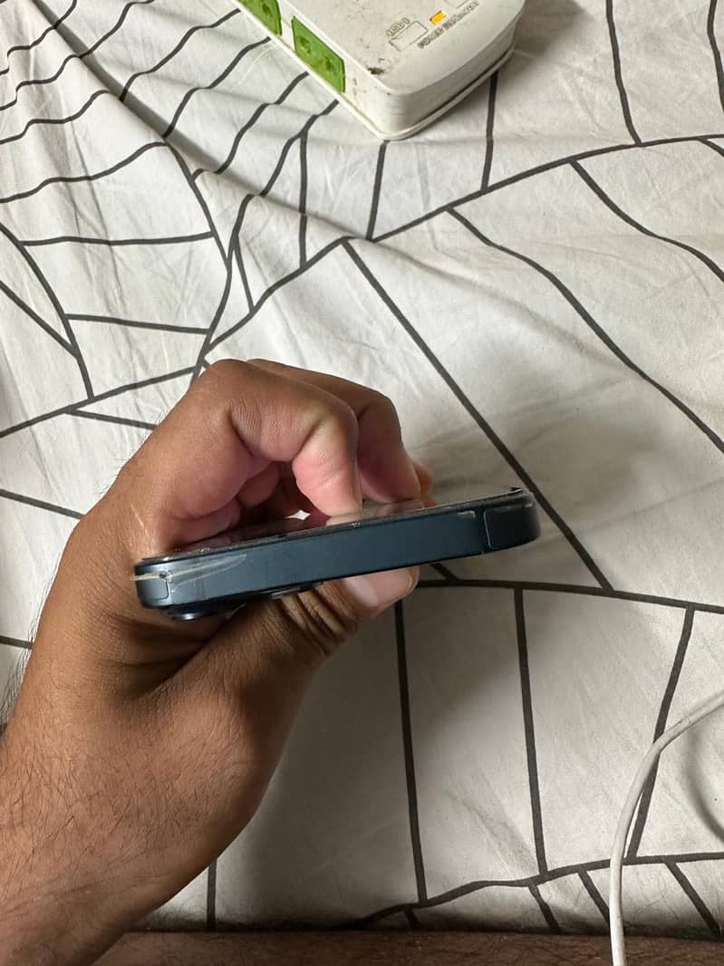 iPhone 14 jv 2