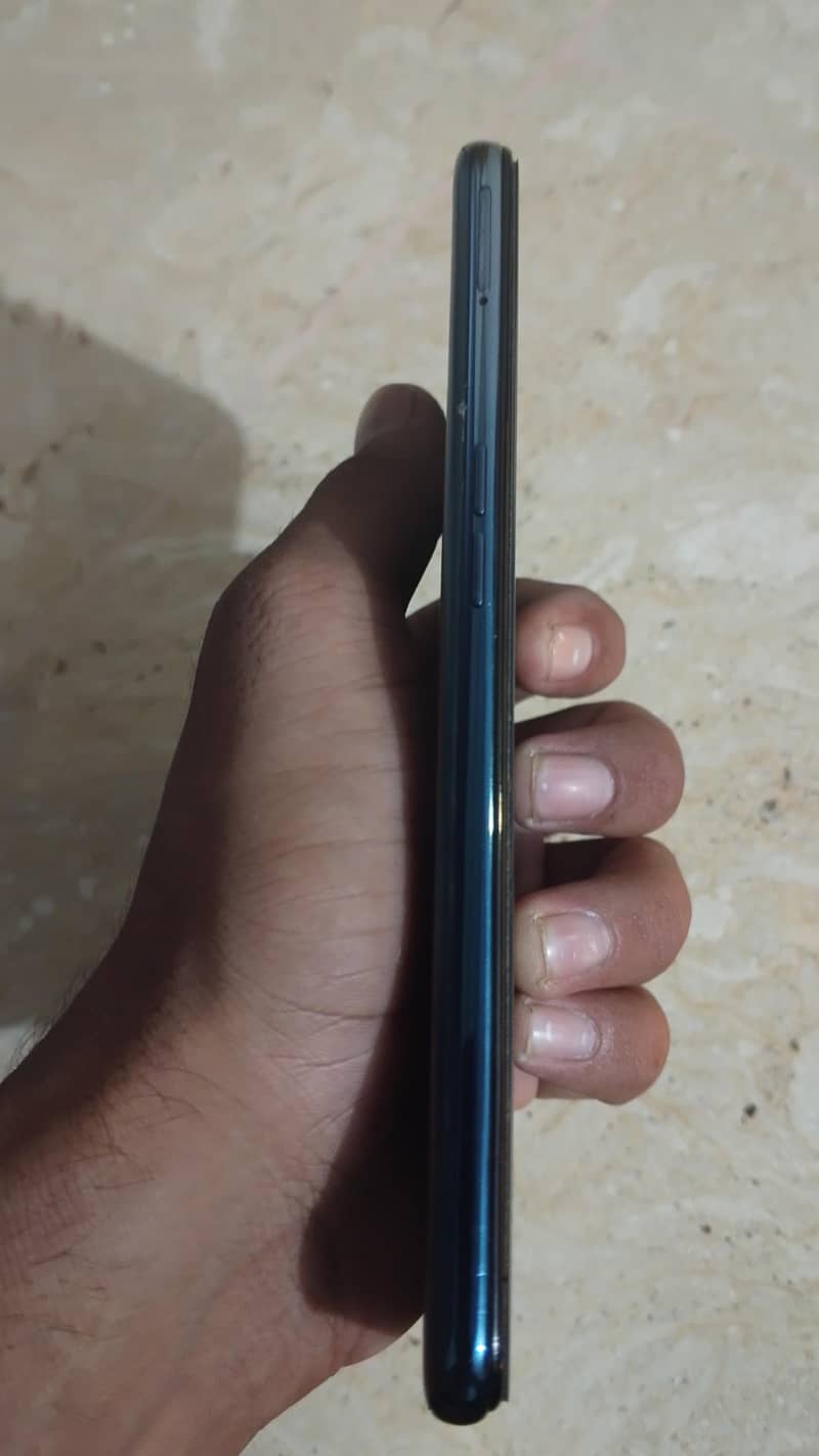 oneplus N200 2
