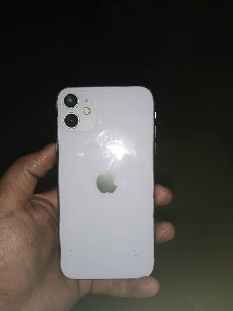 iPhone. 128 fu 2