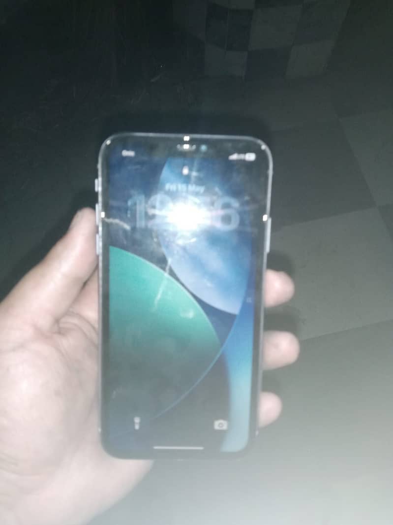 iPhone. 128 fu 3