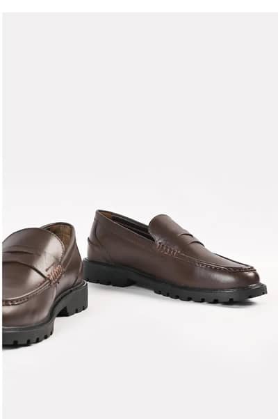 original breakout shoes in brown color