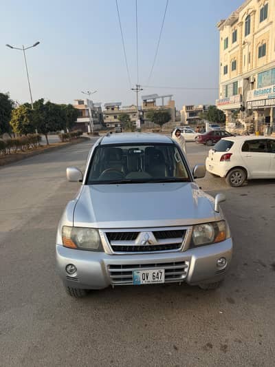 Mitsubishi Pajero 3.2