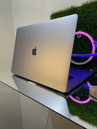 Apple MacBook Pro 2019 |16 Inch | Core i9| 16 GB RAM | 1 Tb SSD US