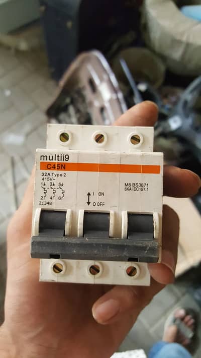 3 Pole Circuit Breaker C45N LOT