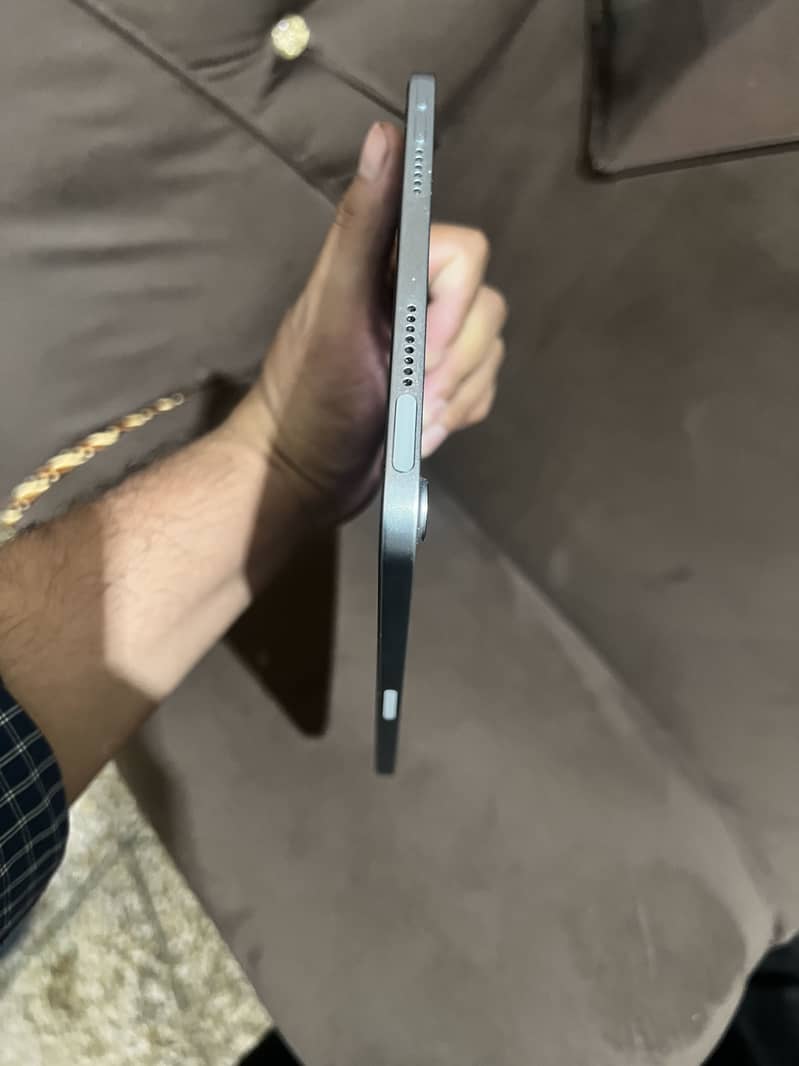 ipad mini 7 condition 10/10 2
