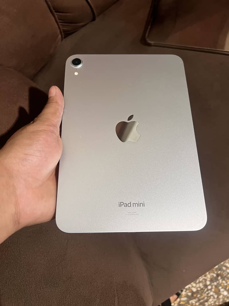 ipad mini 7 condition 10/10 5