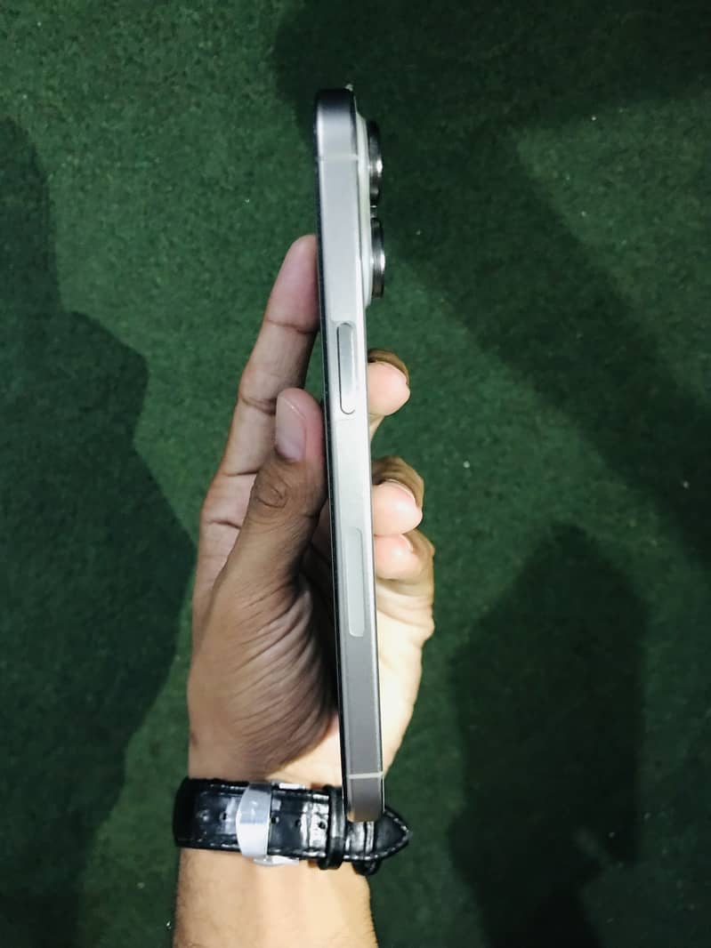 Iphone 15 Pro Max 2