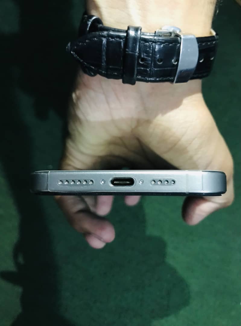 Iphone 15 Pro Max 6