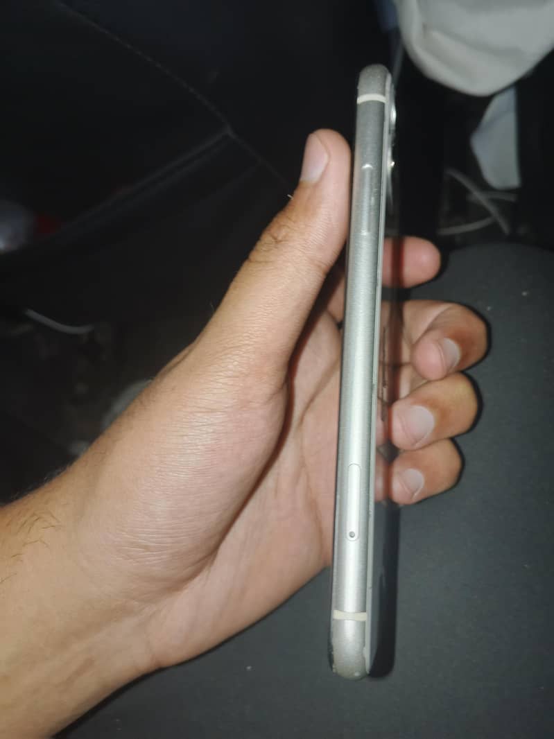 iphone 11 4