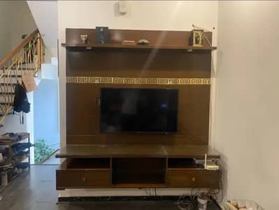LCD wall panel