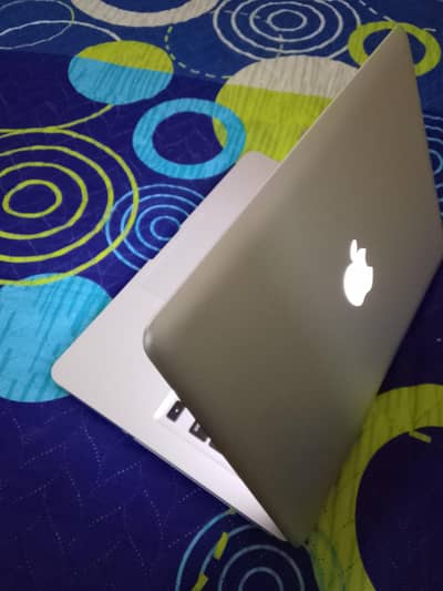 MacBook 2012 Laptop Urgent sale