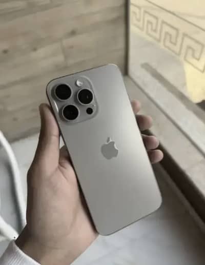 iPhone 15 pro max factory unlock