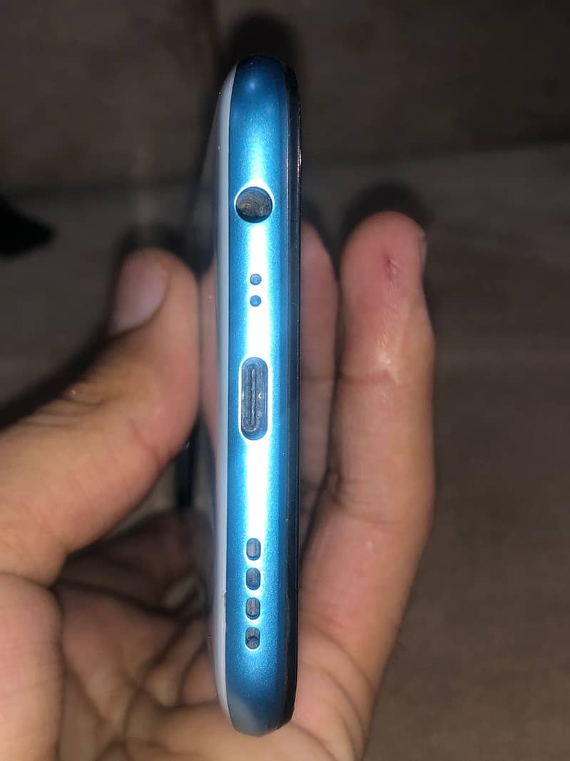 Realme C17 3