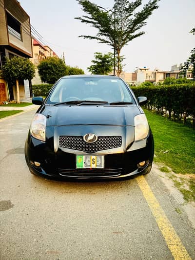 Toyota Vitz 2012