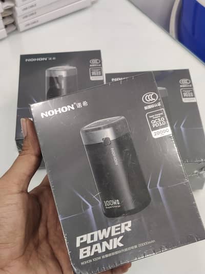 NOHON powerbank 100w 20000 mAh pocket size MacBooks/laptops/phones