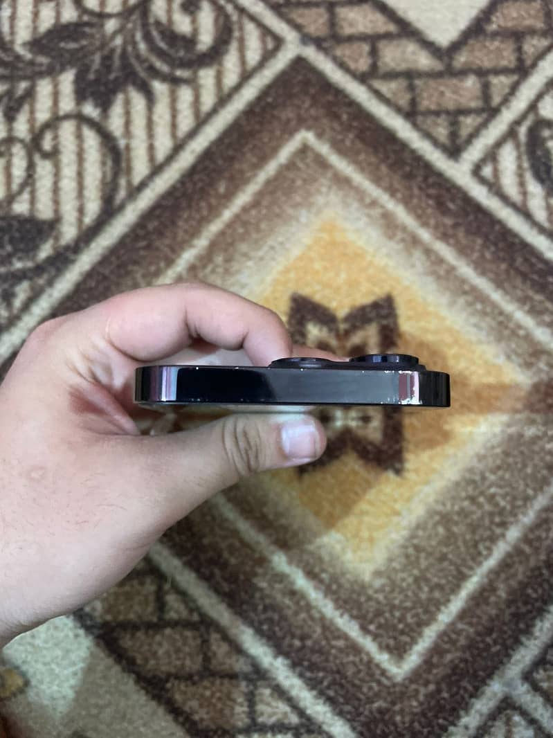 iPhone 14 pro 0