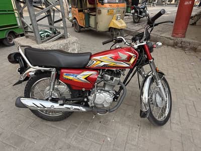 Honda CG 125 2025