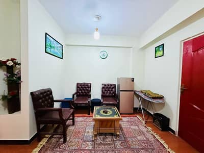 Three Bedrooms Fully Furnished Luxurious Apartment Near with me ! Neat & Clean