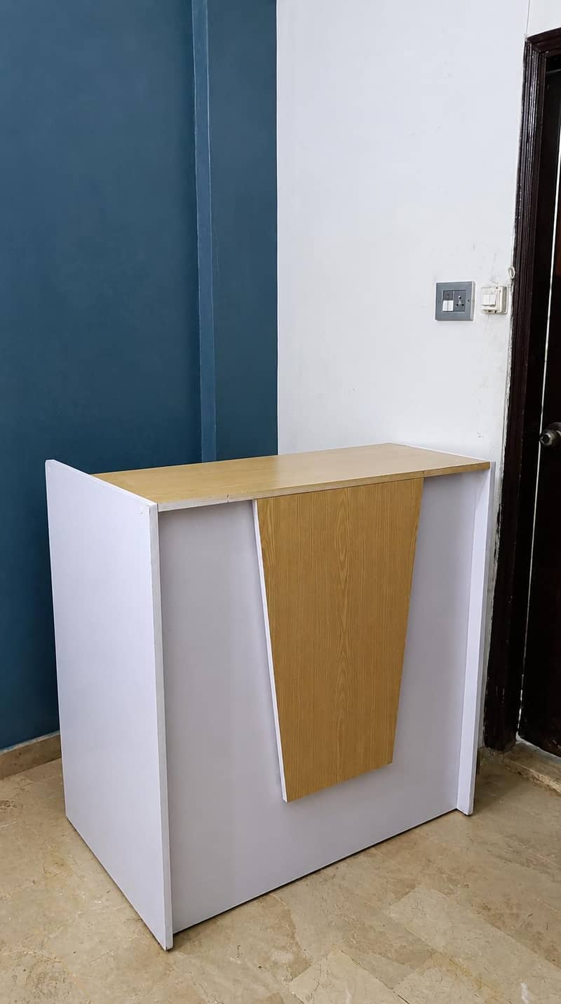 Reception Counter Table 1