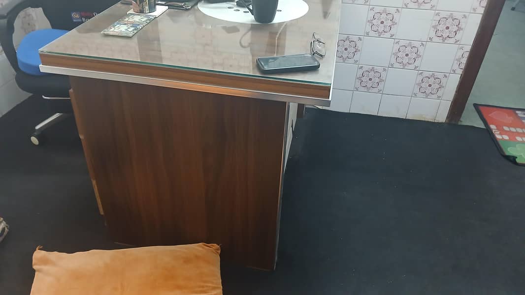 office table for work 3
