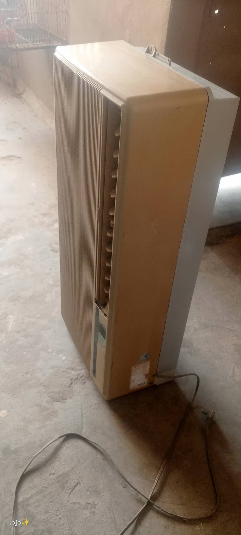 110 Split window AC Good Condition 10/10 8