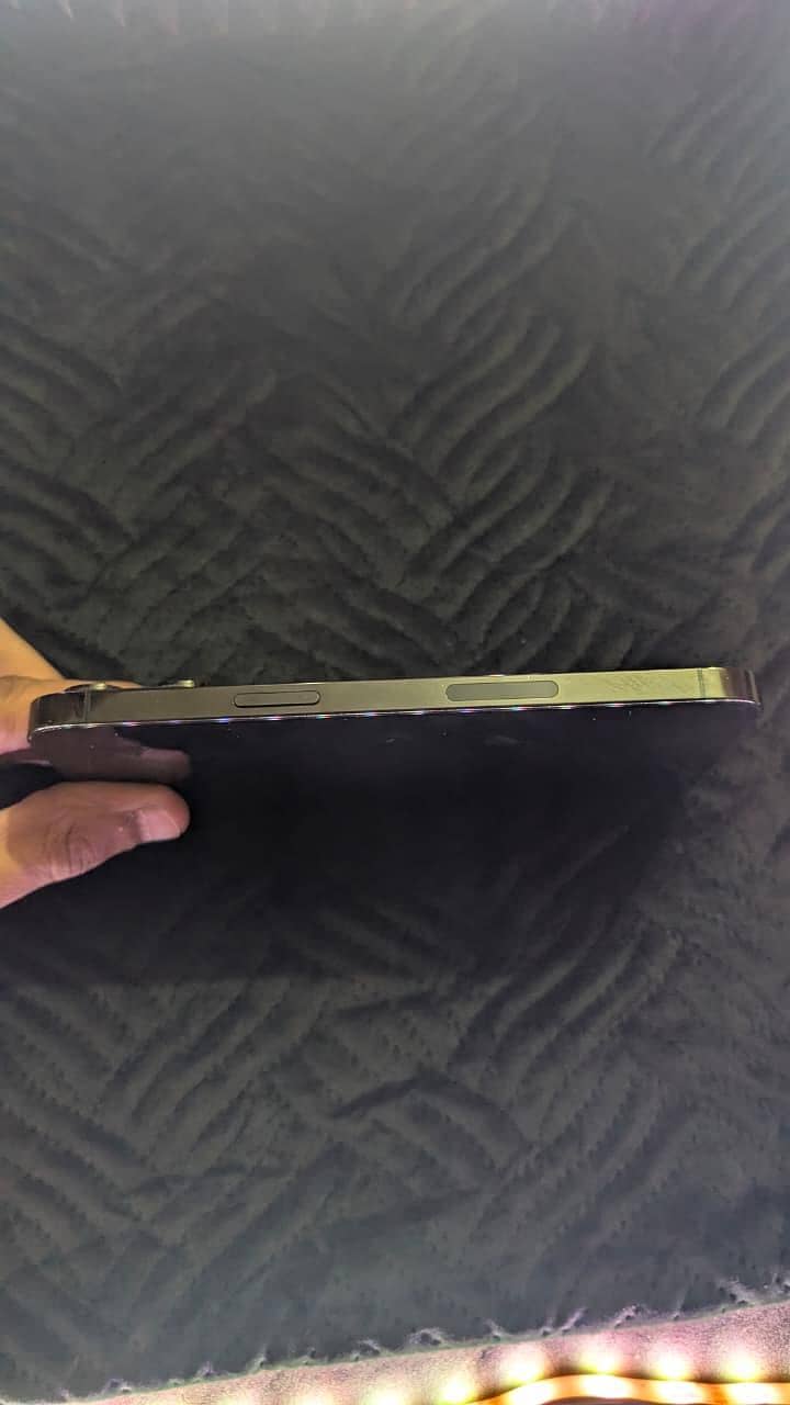 Iphone 14 pro max 4