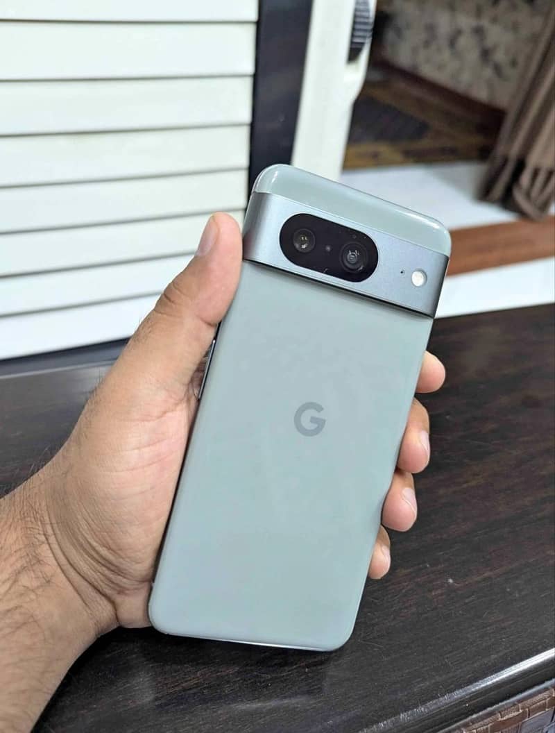 Google pixel 8 0