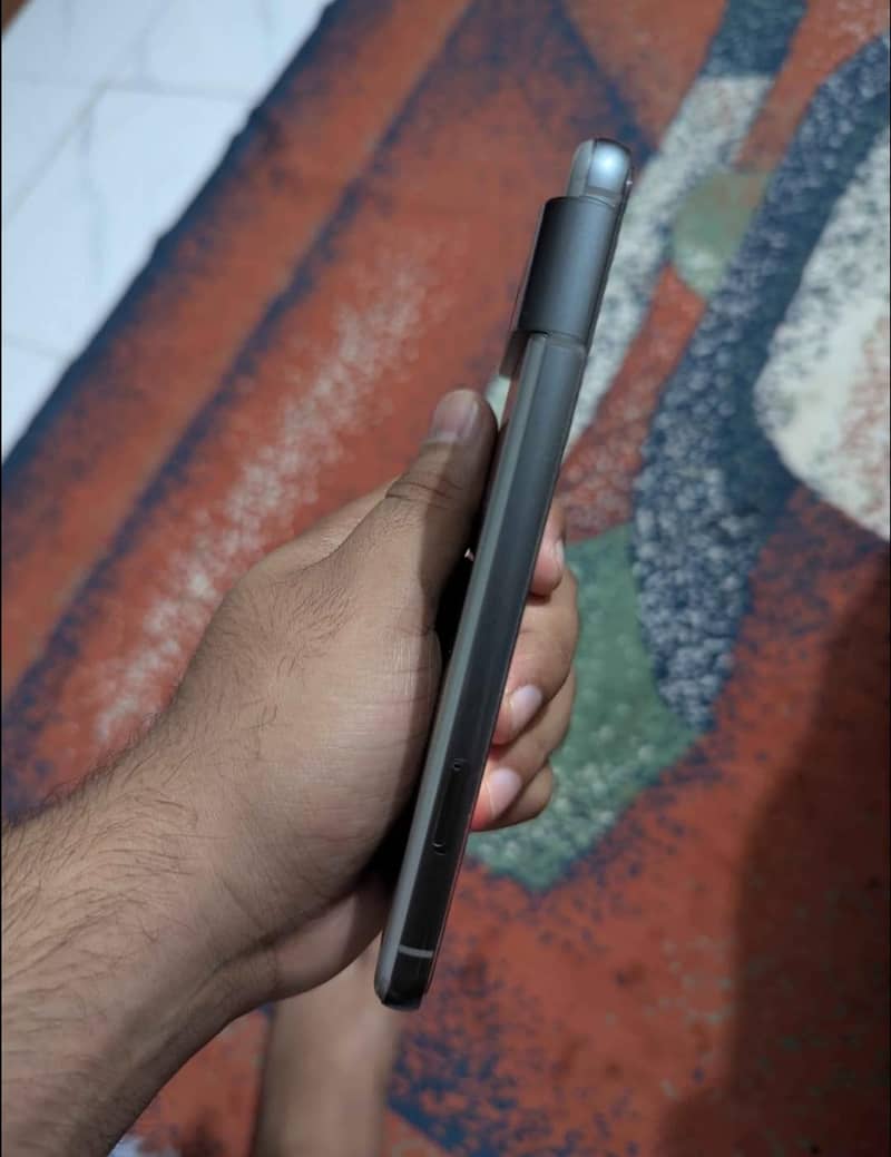 Google pixel 8 3