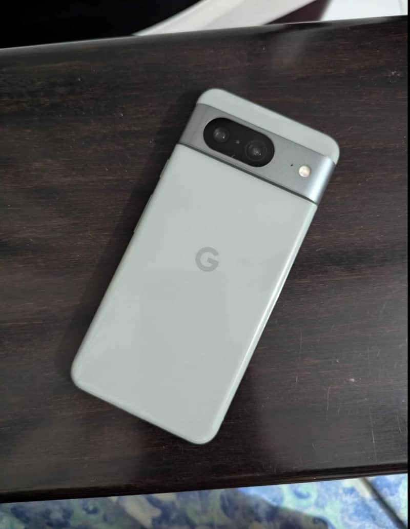 Google pixel 8 5