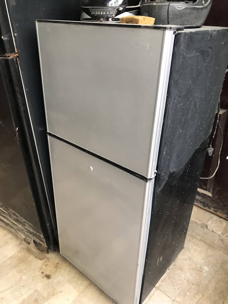 Waves fridge 0