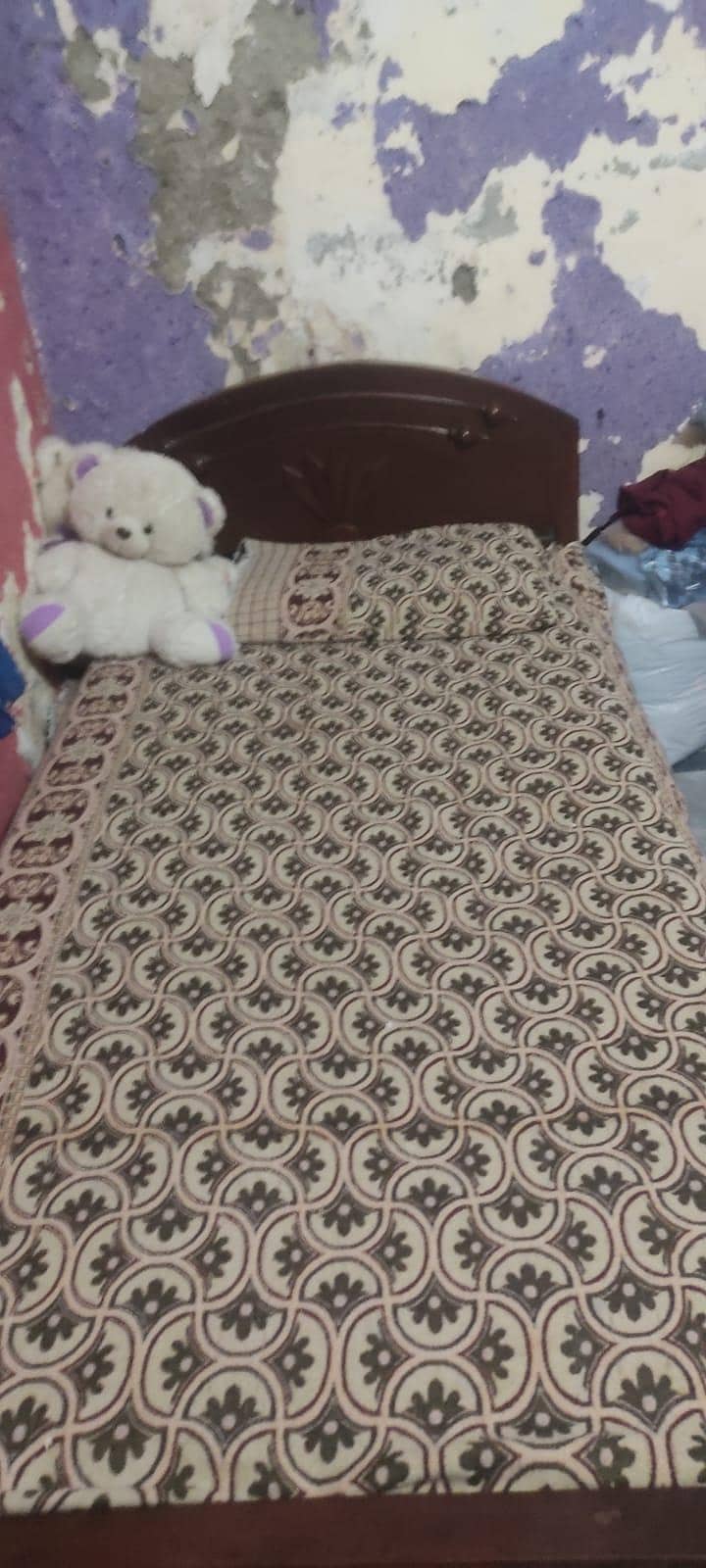 single bed used 2