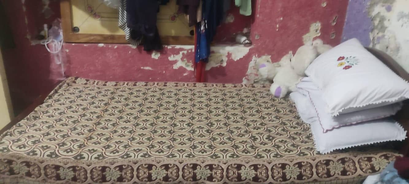 single bed used 3