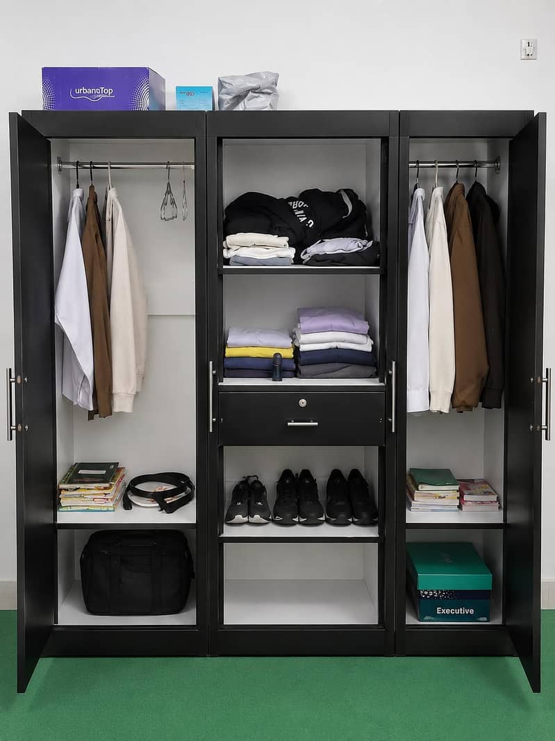Cabinets 0