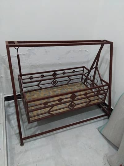 Iron Swing With Mattress