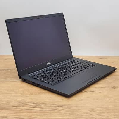 Dell 7390  corei7  8gen   16ram  512ssd