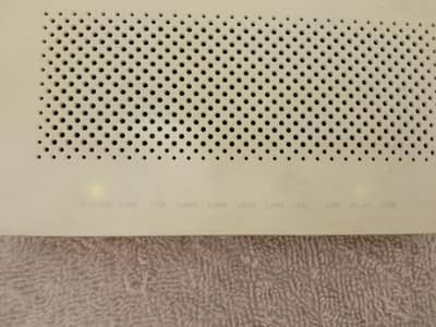Huawei Gpon Fiber device with Adapter