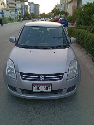 SUZUKI SWIFT DLX AUTOMATIC 2017 FULLY MAINTAINED 2ND OWNER