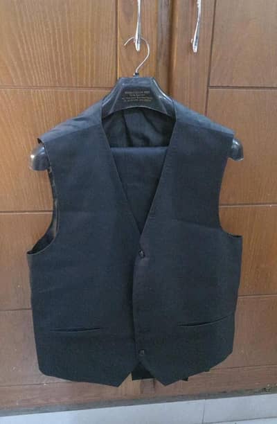 Premium Mens wardrobe Deal formal suit, waistcoat, jeans, accessories