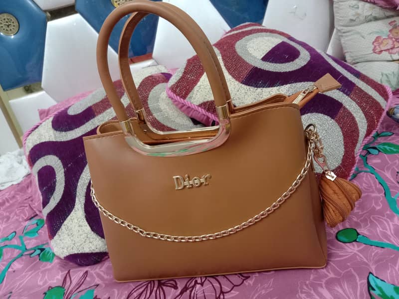 handbag 0