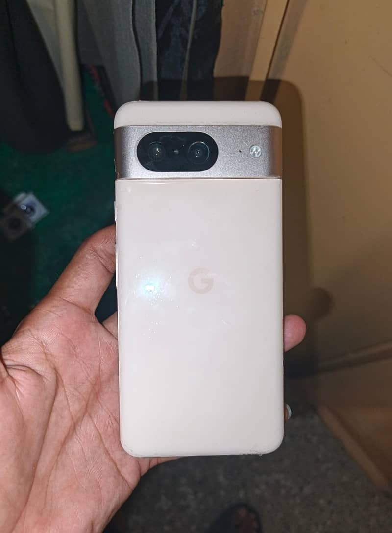 Google pixel 8 5G 4