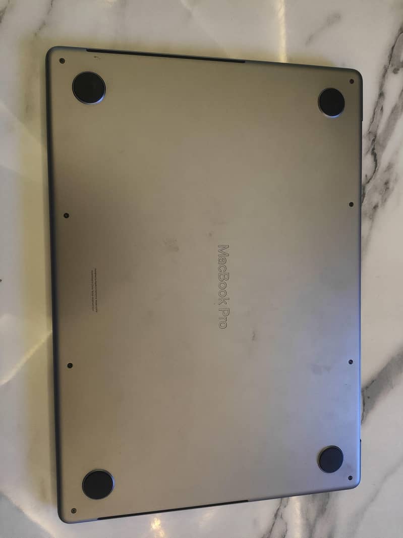 MACBOOK PRO M3 3