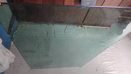 Dining table glass