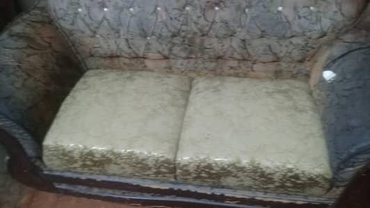 old sofa resenable price