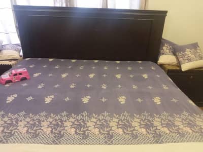King size bed, dressing table, wardrobes