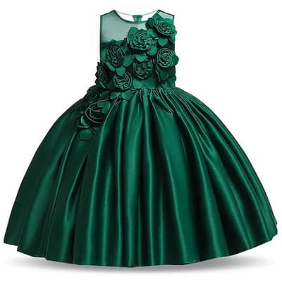 Kids imported frock new diffrent sizes and colours 8 pieces